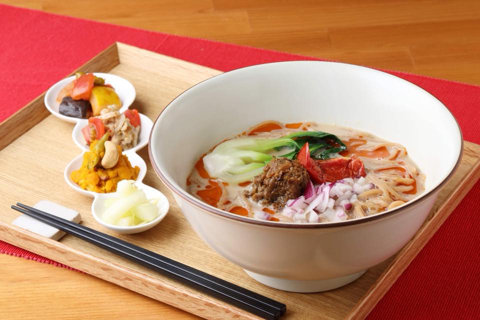 Sesame shop produce tantan noodle「ごま屋の担々麺セット」